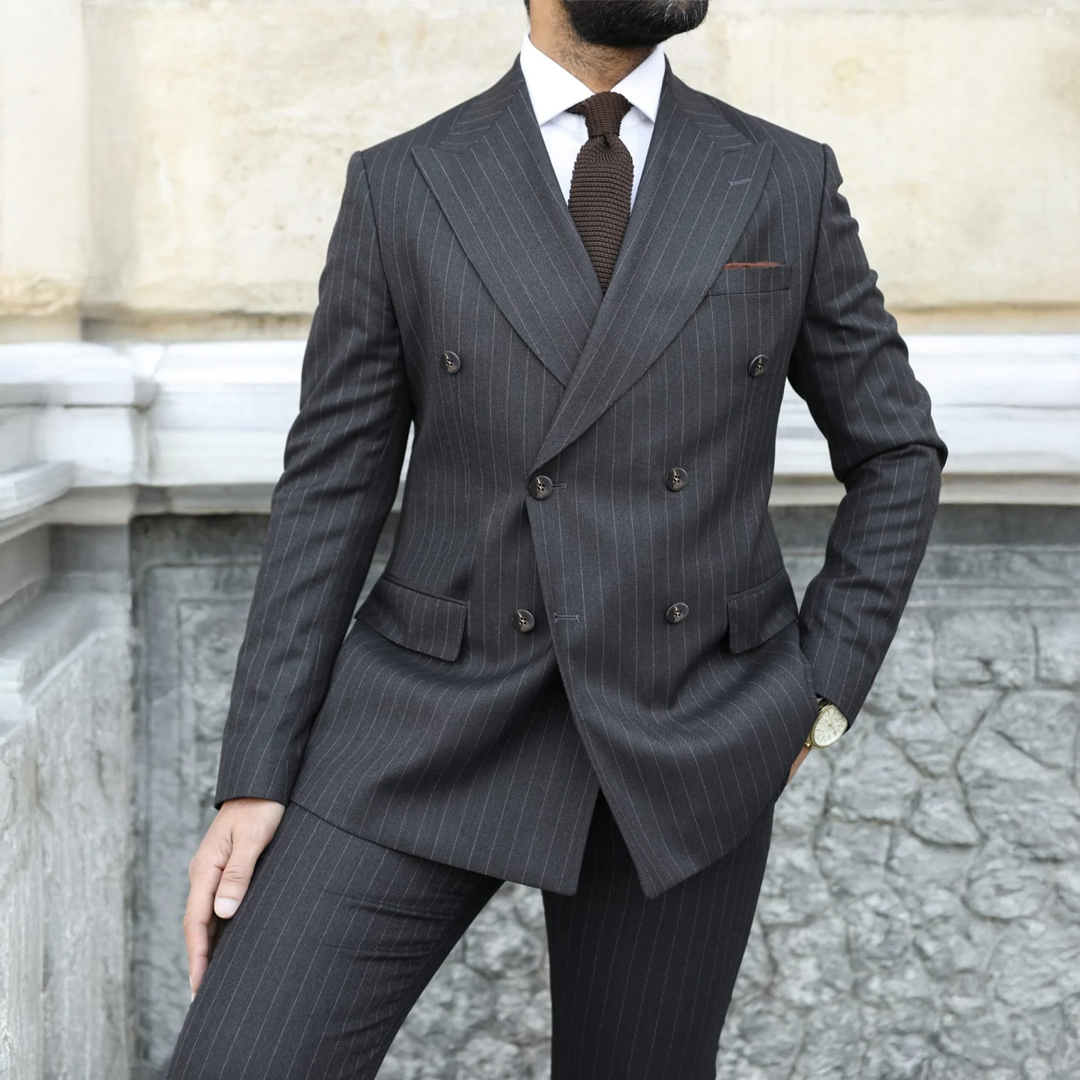 Lorne Close - MrGuild