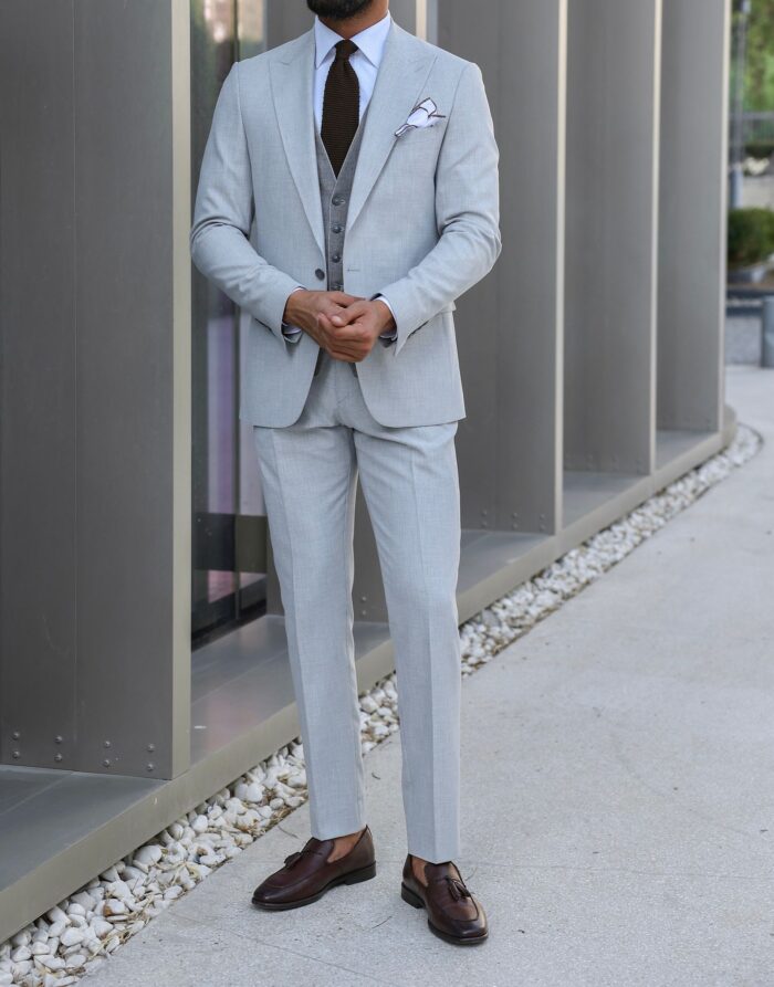 Vicarage Avenue Slim fit light grey three piece men's suit with a reversible waistcoat and peak lapels