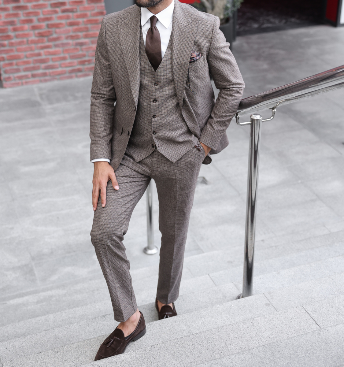 Light Brown Stylish Men Suit Pieces(Jacket Pant Vest), 43% OFF