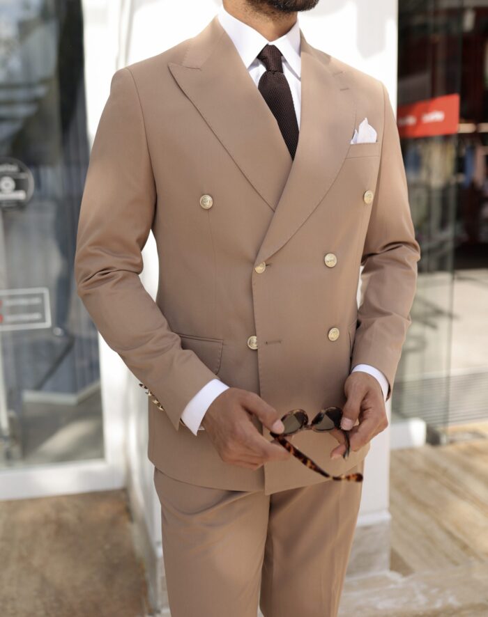 Shenly Court Tailored slim fit wheat cream double breasted men's suit with peak lapels With decorative gold buttons