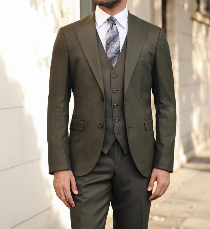 Smollett Street SLIM FIT  GREEN THREE PIECE MEN’S SUIT WITH PEAK LAPELS