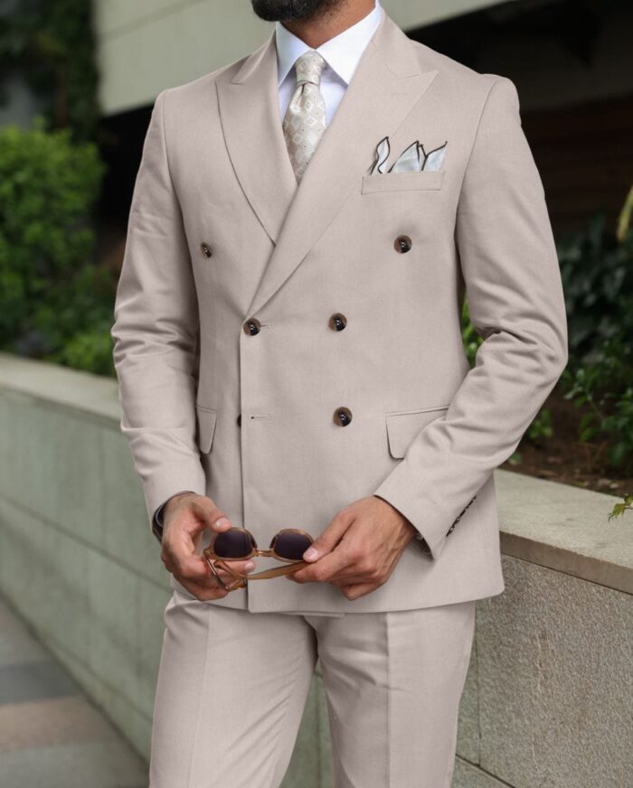 Coleman Street Tailored slim fit cream double breasted men’s suit with peak lapels