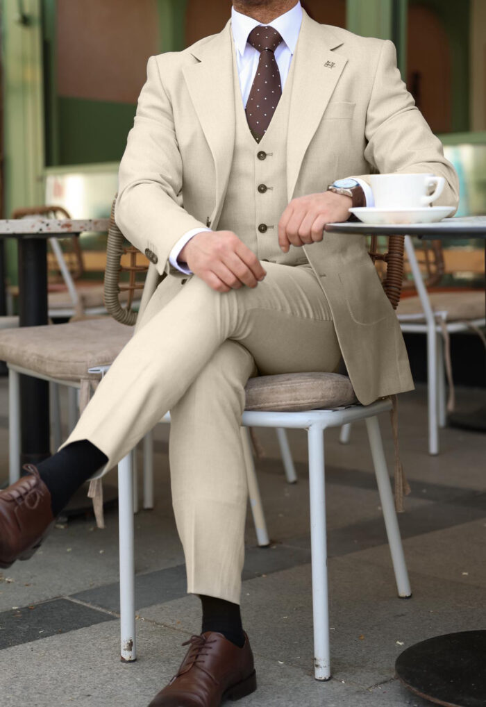 Unwin Place SLIM FIT CREAM MEN’S THREE PIECE SUIT WITH NOTCH LAPELS