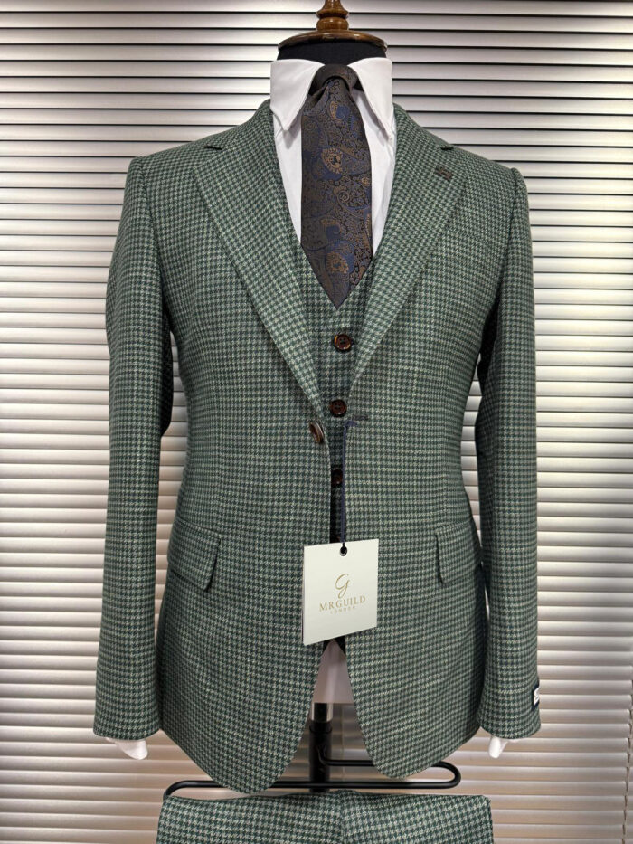 Albemarle Way SLIM FIT GREEN HOUNDSTOOTH MEN’S THREE PIECE SUIT WITH NOTCH LAPELS