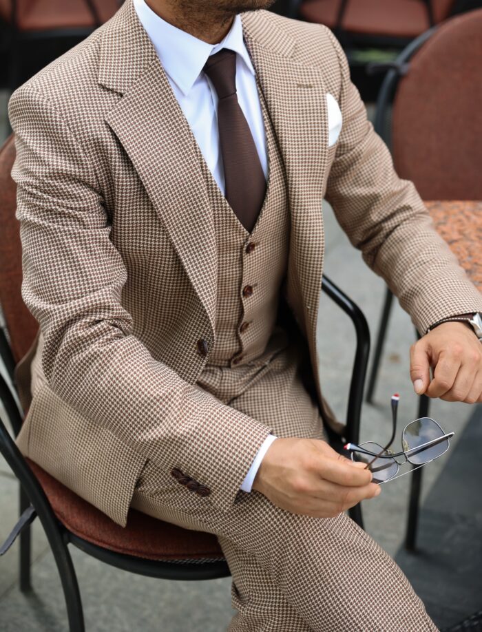 Corn Street SLIM FIT BROWN HOUNDSTOOTH MEN’S THREE PIECE SUIT WITH NOTCH LAPELS