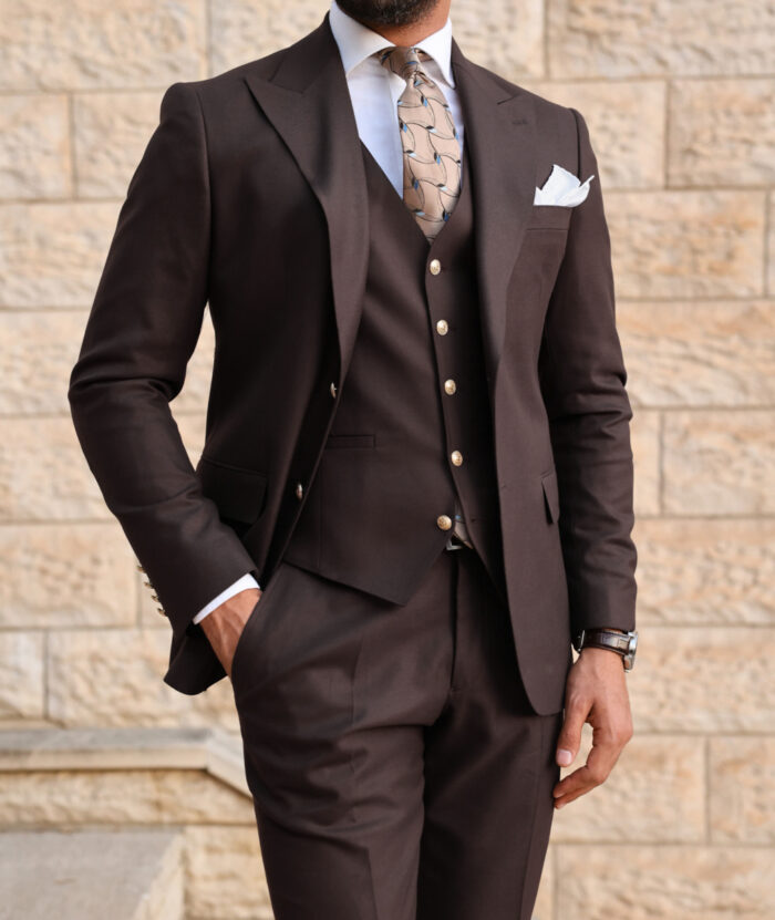 Merchland Cottages Slim fit brown men’s three piece suit with peak lapels